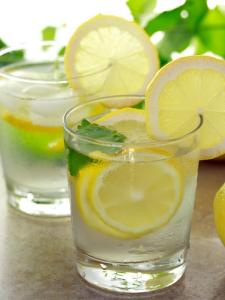 Lemon Hangat Bantu Jaga Daya Tahan Tubuh Ibu Hamil